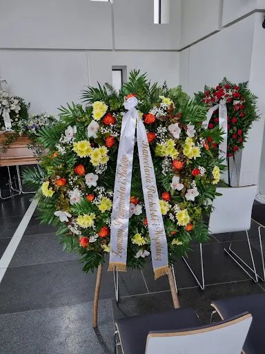 Wieniecwarszawa-Jakubisiak Wieńce i wiązanki pogrzebowe